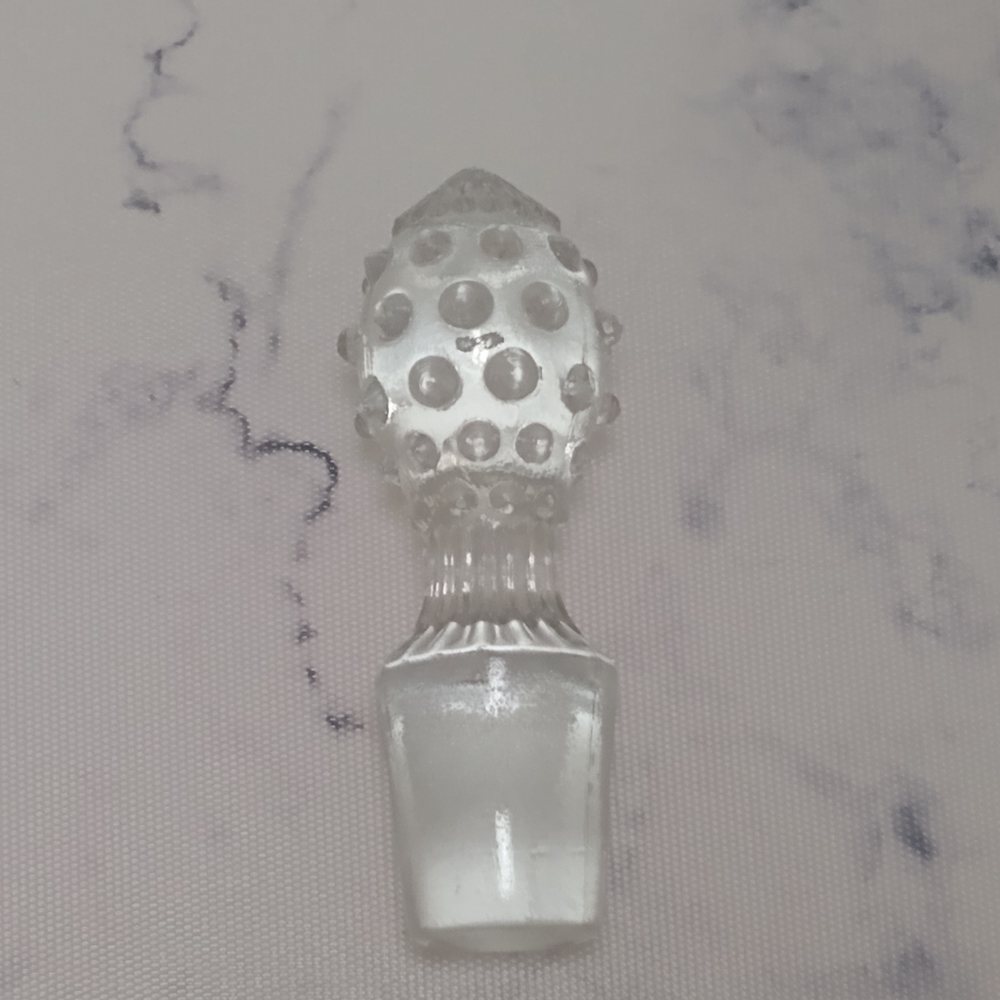 Fenton Cranberry Opalescent Hobnail Cruet With Stopper - Picture 9 of 10